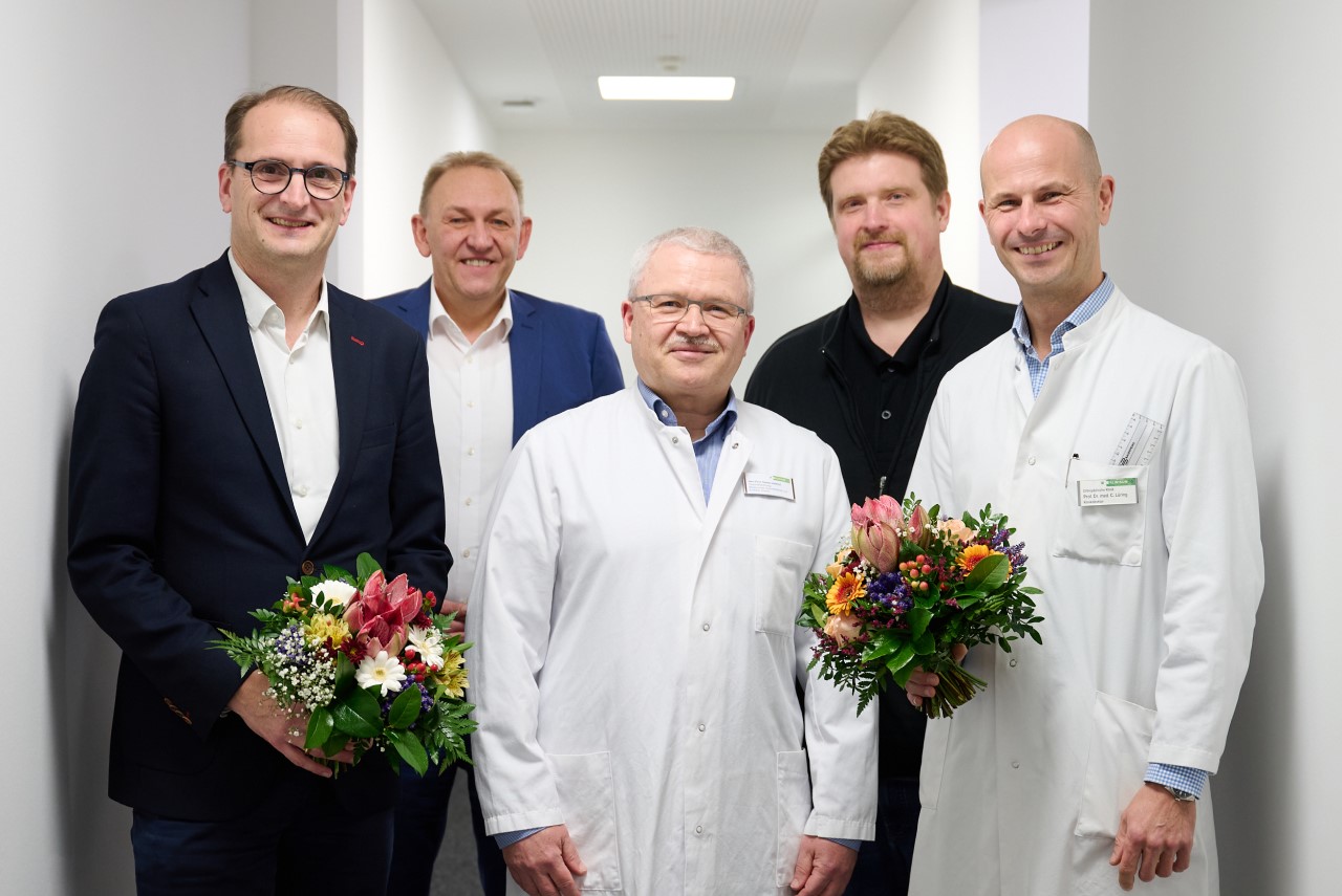 Die Geschäftsführung gratuliert Prof. Rohde und Prof. Lüring